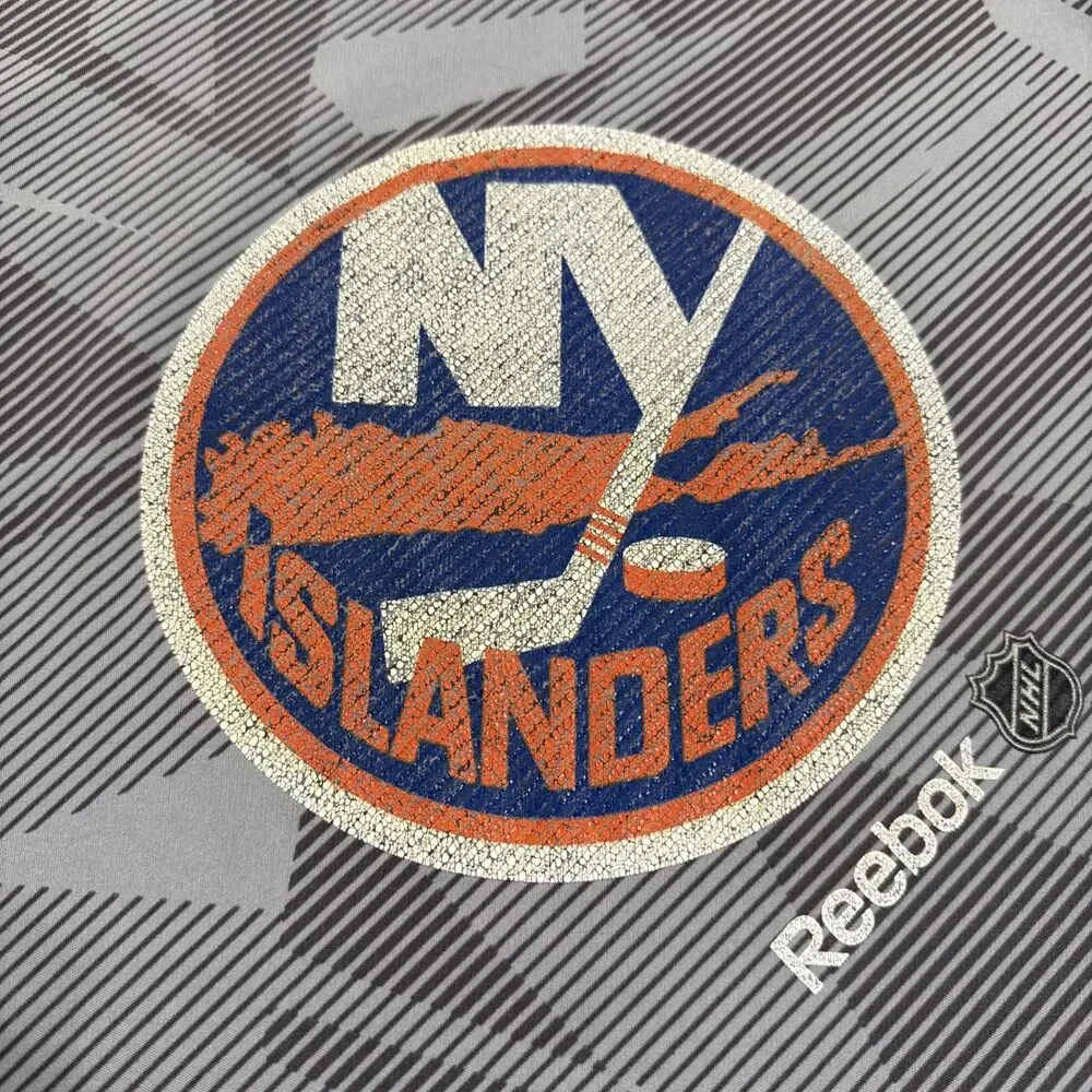 New York Islanders Shirt Reebok Men's Gray Performance Hockey Logo Large